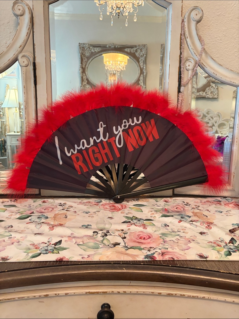 XL Red Feather-Trim Folding Fan
